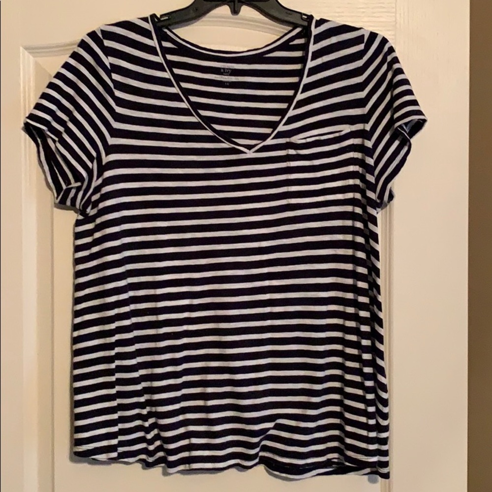 Navy & white stripe top